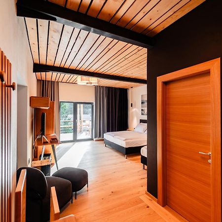 Complexul Turistic Cheile Butii Hotel Cimpu lui Neag Ngoại thất bức ảnh